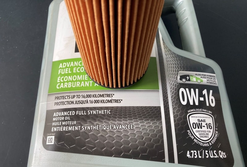 Synthetic Oil vs Regular Oil Which One to Use? Used Car Toronto